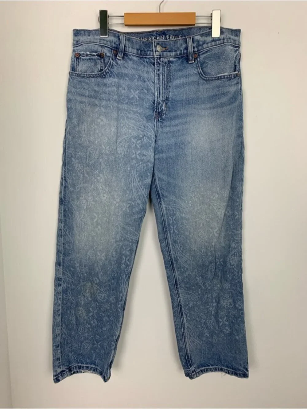 American Eagle Strigid Ex-Boyfriend Jeans